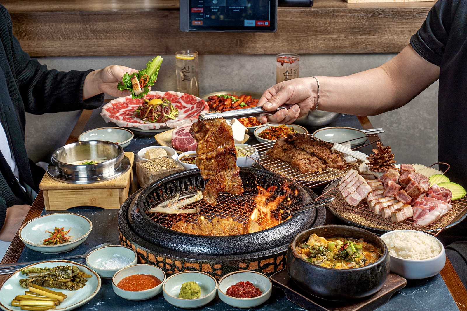 산솔 신논현점 숙성 돼지구이 1 — aged pork Korean BBQ (신논현 맛집 · 烤肉) at Sansol, Sinnonhyeon, Gangnam, Seoul