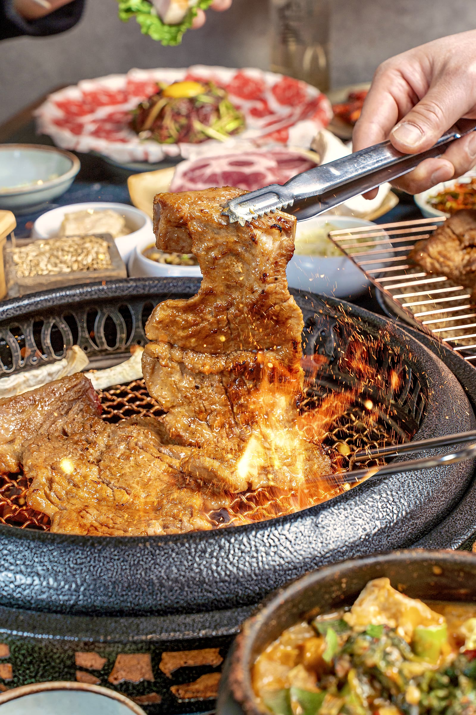 산솔 신논현점 — 왕겨 훈연, 초벌, 그리고 숙성. · Sansol Sinnonhyeon Korean BBQ story chapter 01 (신논현 맛집 · aged pork · 烤肉)