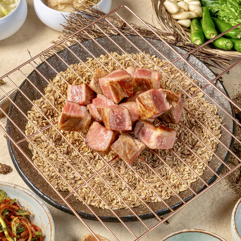산솔 숙성꽃목살 Sansol Aged Pork Neck — 산솔 신논현점 고기 (BBQ) · Sansol Sinnonhyeon Korean BBQ menu (신논현 맛집 · 烤肉)